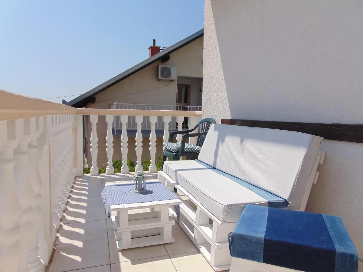 Apartments Petra Biograd Na Moru 0*,